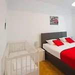 Ana دوبروفينك